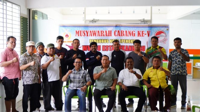
					Muscab Wushu Indonesia Pekanbaru: Erton Tito Hutagaol Terpilih Aklamasi sebagai Ketua Baru!
