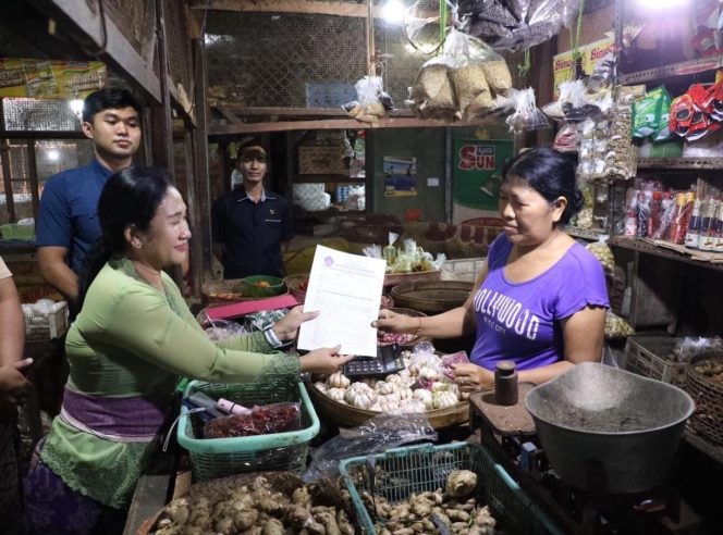 
					Pantau Harga Bahan Pokok, Satgas Pangan Polda Bali Turun Langsung ke Pasar Kreneng