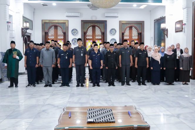 
					Wali Kota Lantik 33 Kepala Sekolah dan 67 Pejabat Pengawas