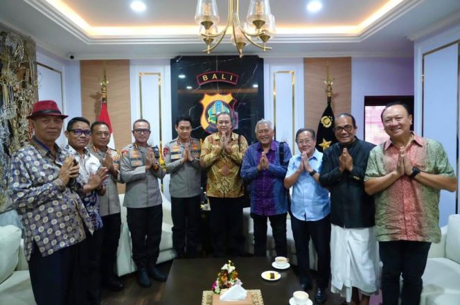 
					Perkuat Keamanan di Sektor Pariwisata, Kapolda Bali menerima Audensi dari Aliansi Masyarakat Pariwisata Bali