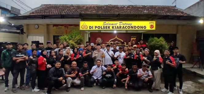
					FORKOM POTMAS Kiaracondong Konsisten Hadir di Tengah Masyarakat, Santuni Anak Yatim dan Berbagi Takjil di Bulan Ramadhan