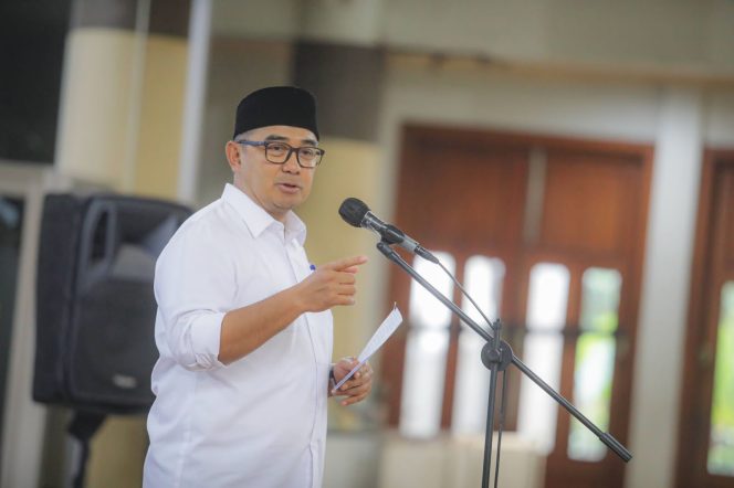 
					Pemkot Bandung Tertibkan TPU dan Tekan Pungli Saat Musim Ziarah Lebaran
