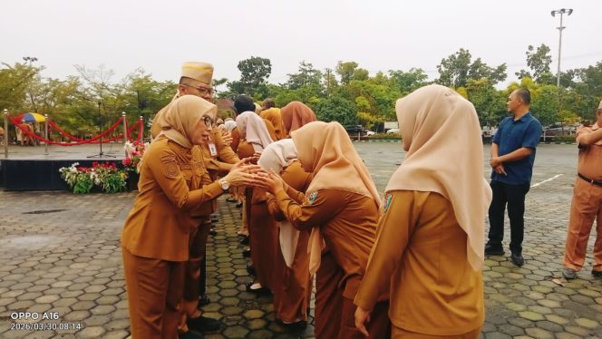 
					Bupati Ayu Asalasiyah Pimpin Apel Pagi dan Halal Bihalal 2026 di Lingkungan Pemkab Way Kanan