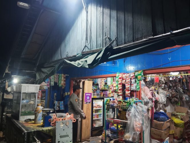 
					Personel Polsek Jelai Patroli KRYD, Jaga Kamtibmas di Malam Hari