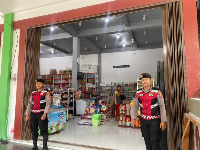 
					Pastikan Kamtibmas Kondusif, Sat Samapta Polres Sukamara Patroli di Kawasan Toko