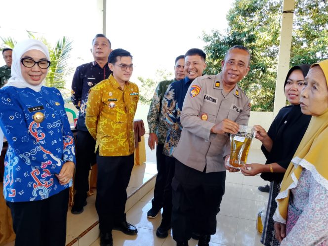 
					Pemkab Way Kanan Launching Penyaluran Bantuan Cadangan Pangan di Kampung Bumi Ratu