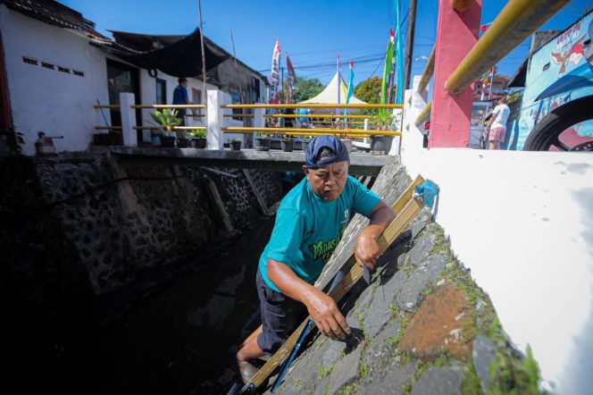 
					Disnaker Perluas Program Padat Karya, Targetkan Serap 4.600 Warga Bandung