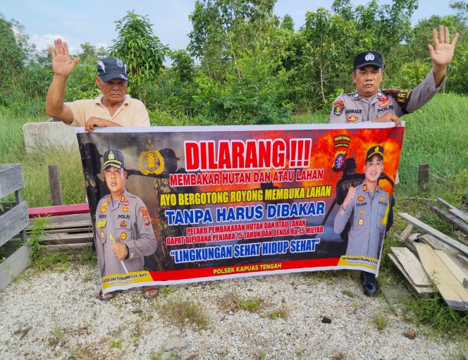 
					Polsek kapuas tengah giat Rutin lakukan imbauan larangan  karhutla kepada masyarakat.