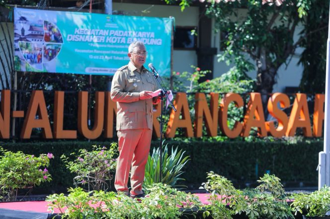
					Tekan Pengangguran, Pemkot Bandung Genjot Padat Karya dan Pelatihan Kompetensi