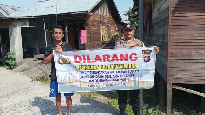 
					Antisipasi Karhutla, Personel Polsek Dusun Hilir Gencarkan Sosialisasi Terkait Larangan Karhutla