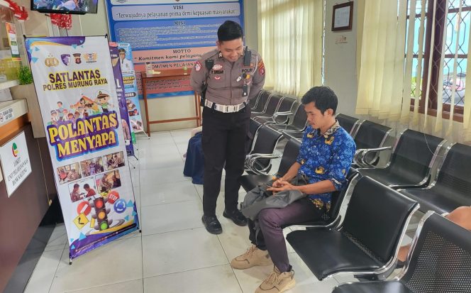 
					Polantas Menyapa, Samsat Murung Raya Layani Masyarakat Registrasi Pembayaran Pajak Kendaraan Dengan Responsif & Edukatif