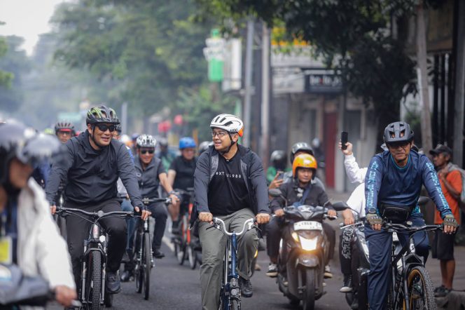
					Gowes ke Kantor, Forkopimda Gaungkan Budaya Kerja Sehat dan Efisiensi