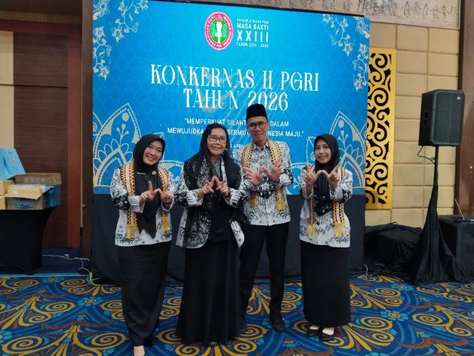 
					PGRI Way Kanan Raih Penghargaan Nasional, Bukti Komitmen Guru Bangun Pendidikan Berkualitas