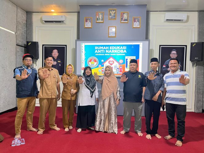 
					Dr. Hj. Rina Marlina, M.Sc., P. hD. Apresiasi Adanya Rumah Edukasi Anti Narkoba Dikabupaten Way Kanan