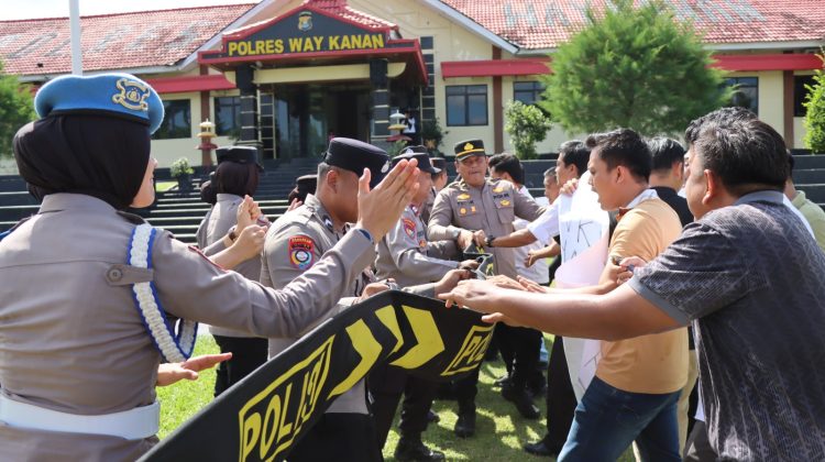 Jelang May Day, Polres Way Kanan Gelar Latihan Dalmas Tingkatkkan Kemampuan Personel