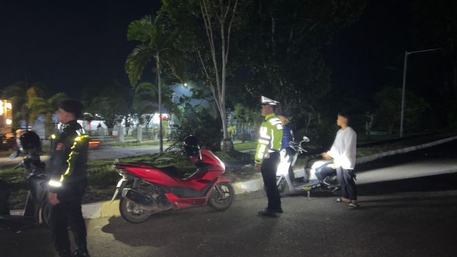 
					Patroli Malam Hari, Satlantas Polres Murung Raya dan Piket Fungsi Cegah Aksi Premanisme dan Balapan