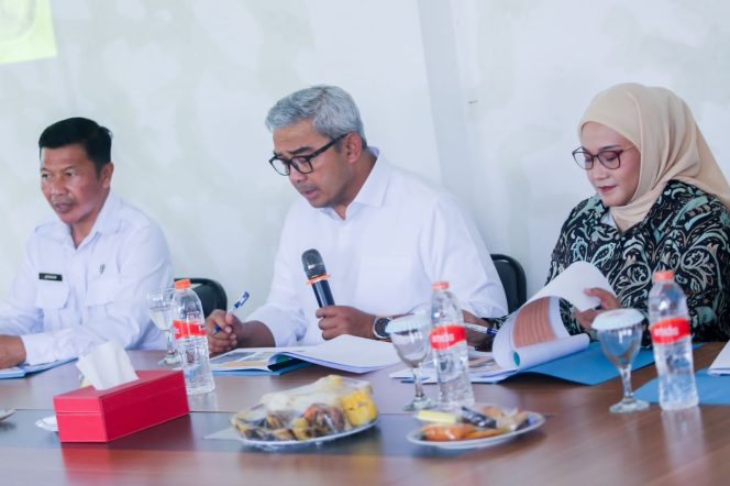 
					Pemkot Bakal Benahi Banjir, Pagar Sungai, dan Pengelolaan Sampah di Cisaranten Kidul