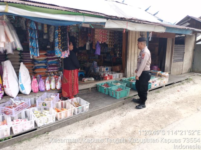 
					Piket polsek lakukan Patroli ke pasar harian Pujon desa Pujon.