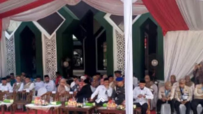 
					435 Calon Jamaah Haji di Karawang Resmi Dilepas