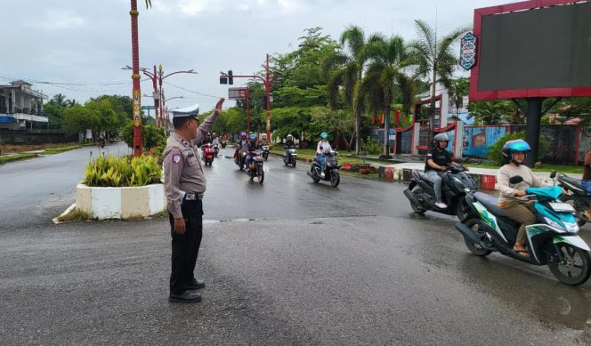 
					Ciptakan Kondusifitas Di Pagi Hari, Satlantas Polres Murung Raya Laksanakan Gatur Pagir Rutin