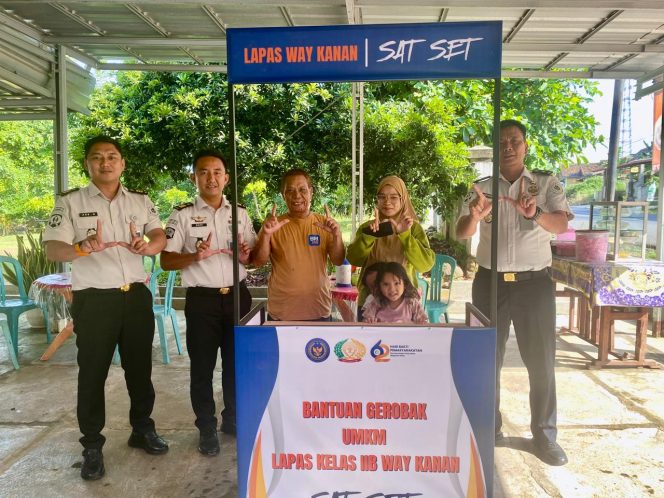 
					Semarakan Hari Bakti Pemasyarakatan ke-62 Tahun, Lapas Way Kanan Berikan Dukungan UMKM dengan Bantuan Gerobak Gratis