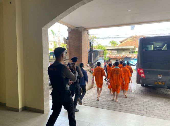 
					Jaringan Judi Internasional Rontok di Bali! 35 WNA India Diseret ke Kejaksaan