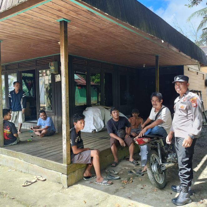 
					Cegah Karhutla, Personel Polsek GB Awai Gencar Berikan Imbauan Terkait Larangan Karhutla