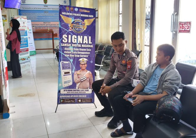 
					Satlantas Polres Murung Raya Melalui Program Polantas Menyapa, Maksimalkan Layanan Humanis di Kantor Samsat