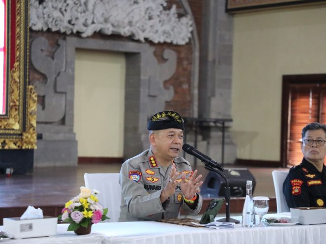 
					Optimalkan Peran Polmas, Ditbinmas Polda Bali Gelar Pembinaan Pokdar Kamtibmas di Gedung Presisi