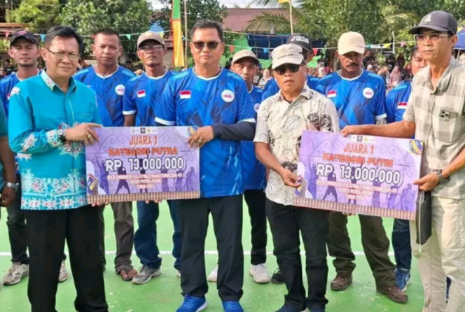 
					DPRD Murung Raya Dukung Pembinaan Atlet Lewat Turnamen Voli
