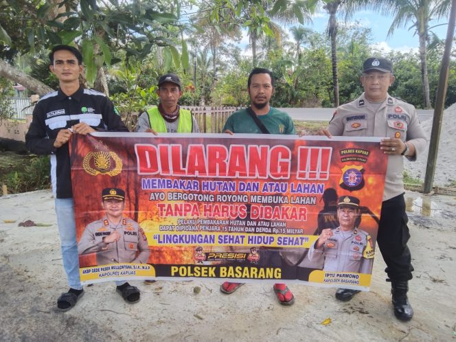 
					Cegah Terjadinya Karhutla, Anggota Polsek Basarang Lakukan Sosialisasi Secara Rutin