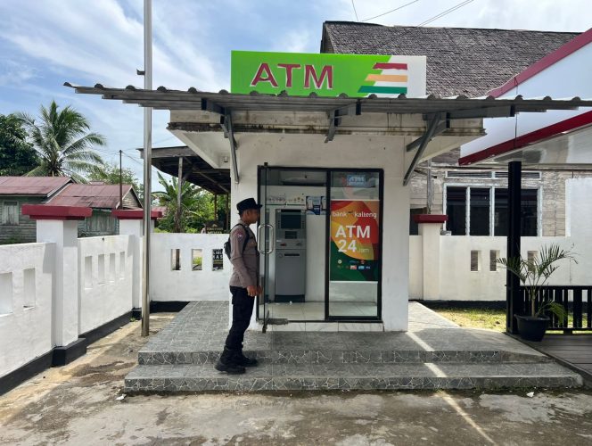 
					Wujudkan Kamtibmas Kondusif, Polsek Tewah Pantau Aktivitas Ekonomi di Pasar dan Perbankan