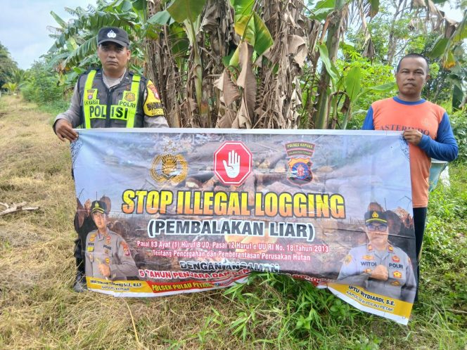 
					SOSIALISASI PENEBANGAN HUTAN SECARA LIAR (ILEGAL LOGING) OLEH PERSONIL POLSEK PULAU PETAK