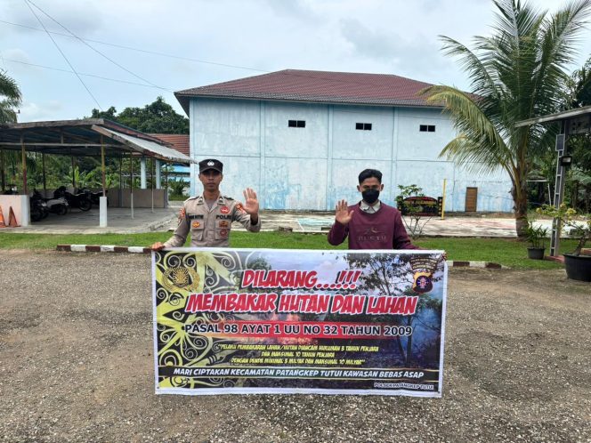 
					**Cegah Karhutla Sejak Dini, Polsek Patangkep Tutui Gencarkan Sosialisasi ke Warga Desa Bentot**