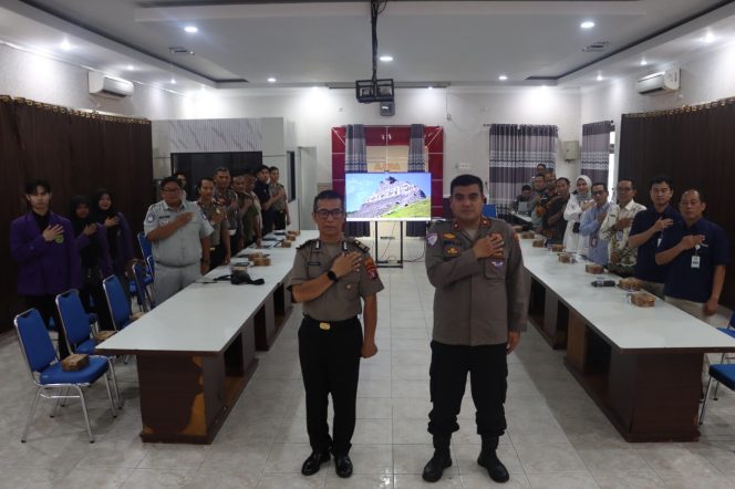 
					Polres Barito Utara Perkuat Sinergi Lewat Forum Komunikasi Publik Bersama Instansi dan Masyarakat
