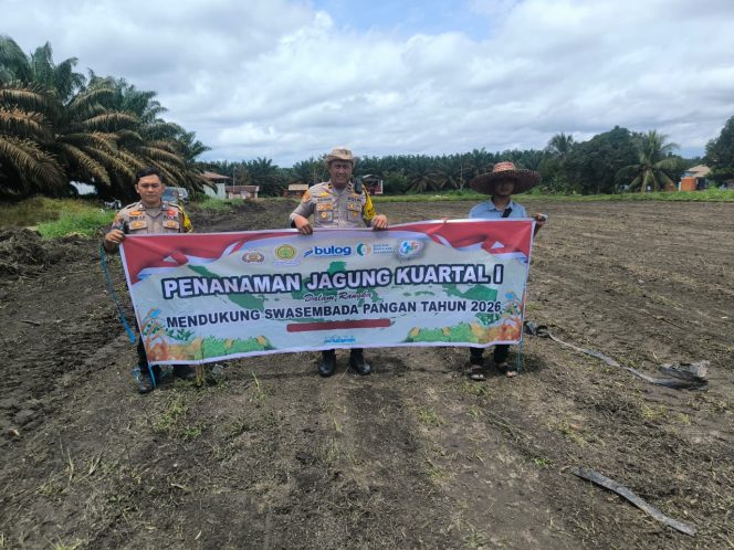 
					**Polsek Dusun Timur Bersama Petani Binaan Polri Tanam Jagung Dukung Swasembada Pangan 2026**