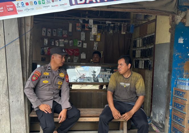 
					Wujudkan Wilayah yang Sejuk, Kapolsek Sepang Ajak Masyarakat Pupuk Persatuan dan Toleransi