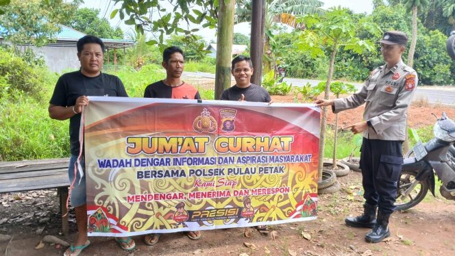 
					POLDA KALTENG/POLRES KAPUAS/POLSEK PULAU PETAK LAKSANAKAN KEGIATAN “JUM’AT CURHAT” GUNA MENDENGAR KELUHAN WARGA SECARA LANGSUNG