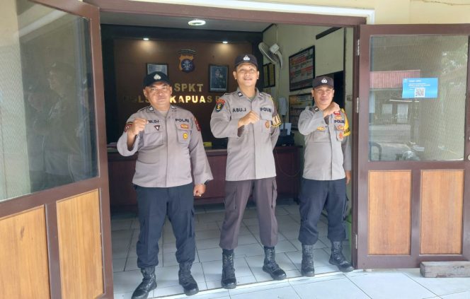
					Kesiapan Personil dalam Menjalankan Tugas, Polsek Kapuas Barat Lakukan Siap Siaga Mako