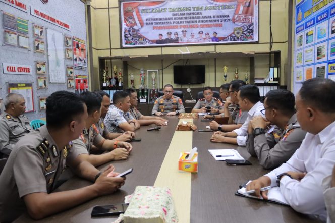 
					KAPOLRES SERUYAN PIMPIN RAPAT PJU, WASWADAI PENIPUAN MENGATASNAMAKAN PEJABAT POLRI