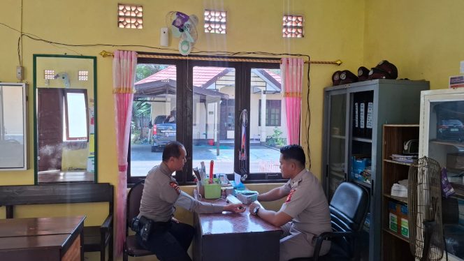 
					SIDOKKES POLRES SERUYAN BERIKAN PELAYANAN KESEHATAN KEPADA PERSONEL DAN TAHANAN BARU SATRESNARKOBA