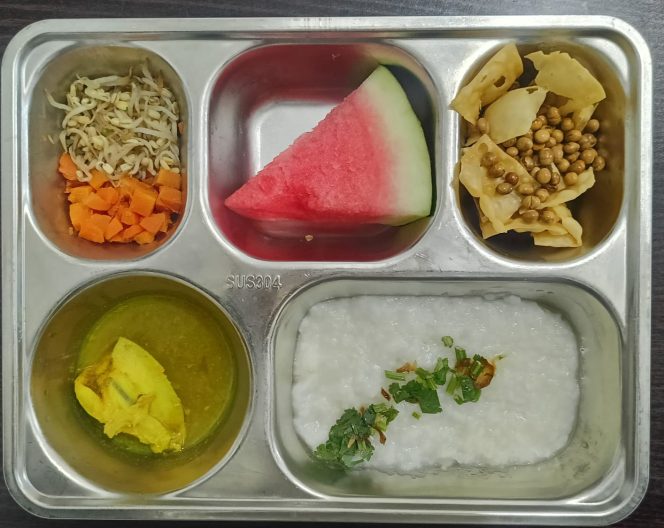 
					**Kasat Intelkam Polres Bartim Lakukan Monitoring Ketat Program MBG, Pastikan Penyaluran Gizi untuk Ribuan Pelajar Berjalan Kondusif**