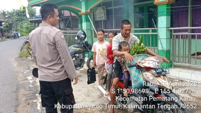 
					**Humanis dan Responsif, Bhabinkamtibmas Desa Kupang Bersih Aktif Sambang Warga Jaga Kamtibmas dan Keselamatan Berlalu Lintas**