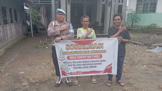 
					**Wujudkan Pelayanan Bersih, Polsek Awang Sosialisasikan Zona Integritas kepada Warga Desa Hayaping**