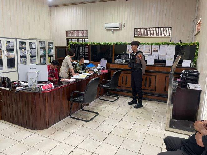 
					**Perketat Pengamanan Bank, Sat Samapta Polres Bartim Hadirkan Rasa Aman di BPK Kalteng Capem Ampah**