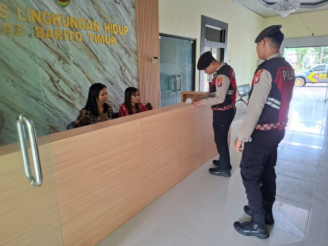 
					**Patroli Presisi Satsamapta Sambangi Kantor BLH Bartim, Pastikan Aktivitas Kerja Berjalan Aman dan Kondusif**