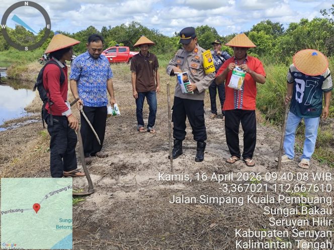 
					KAPOLSEK SERUYAN HILIR DUKUNG SWASEMBADA PANGAN, TANAM JAGUNG DI LAHAN BUMDES SUNGAI BAKAU