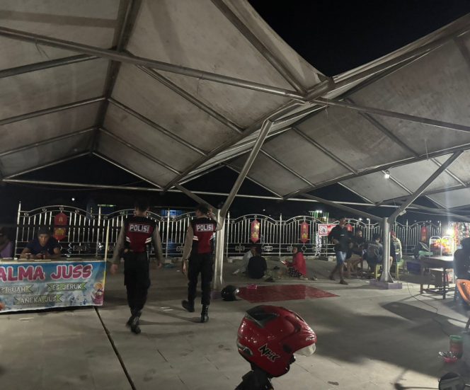 
					Cegah Gangguan Kamtibmas, Sat Samapta Polres Sukamara Pantau Titik Berkumpulnya Masyarakat