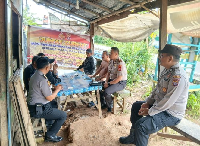 
					PERSONEL PULAU PETAK LAKSANAKAN KEGIATAN “JUM’AT CURHAT” GUNA MENDENGAR KELUHAN MASYARAKAT SECARA LANGSUNG