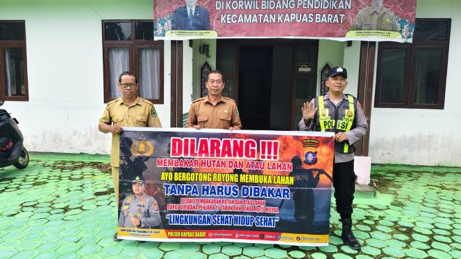 
					Cegah Kabut Asap, Polsek Kapuas Barat Intensifkan Sosialisasi Larangan Karhutla di Mandomai